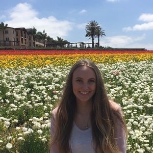 Meet your Posher, Nikki